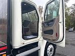 Used 2018 Freightliner Cascadia Sleeper Cab Morgan Truck Body Flatbed Truck for sale #357324 - photo 20
