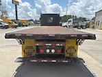 Used 2018 Freightliner Cascadia Day Cab Morgan Truck Body Flatbed Truck for sale #357325 - photo 9
