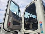 Used 2018 Freightliner Cascadia Sleeper Cab Morgan Truck Body Flatbed Truck for sale #357326 - photo 12