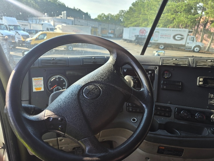 Used 2018 Freightliner Cascadia - photo 15