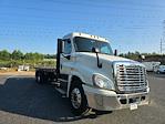 Used 2018 Freightliner Cascadia Day Cab Morgan Truck Body Flatbed Truck for sale #357328 - photo 1