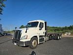 Used 2018 Freightliner Cascadia Day Cab Morgan Truck Body Flatbed Truck for sale #357328 - photo 3