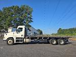 Used 2018 Freightliner Cascadia Day Cab Morgan Truck Body Flatbed Truck for sale #357328 - photo 4