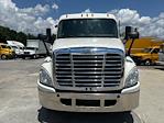 Used 2018 Freightliner Cascadia Day Cab Morgan Truck Body Flatbed Truck for sale #357329 - photo 2