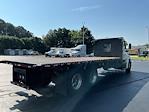 Used 2018 Freightliner Cascadia Day Cab Morgan Truck Body Flatbed Truck for sale #357330 - photo 9