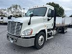 Used 2018 Freightliner Cascadia Sleeper Cab Morgan Truck Body Flatbed Truck for sale #357332 - photo 3