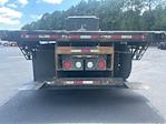 Used 2018 Freightliner Cascadia Sleeper Cab Morgan Truck Body Flatbed Truck for sale #357335 - photo 9