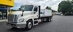 Used 2018 Freightliner Cascadia Sleeper Cab Morgan Truck Body Flatbed Truck for sale #357337 - photo 3