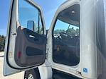 Used 2018 Freightliner Cascadia Sleeper Cab Morgan Truck Body Flatbed Truck for sale #357339 - photo 12