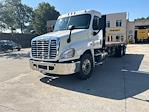 Used 2018 Freightliner Cascadia Sleeper Cab Morgan Truck Body Flatbed Truck for sale #357339 - photo 3