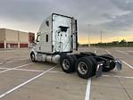 Used 2020 Freightliner Cascadia Detroit DD15AT Semi Truck with Sleeper Cab for sale #359094 - photo 5