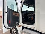 Used 2020 Freightliner Cascadia Detroit DD15AT Semi Truck with Sleeper Cab for sale #359094 - photo 9