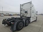 Used 2020 Freightliner Cascadia Detroit DD15AT Semi Truck with Sleeper Cab for sale #359143 - photo 7