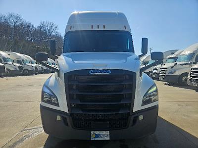 Used 2020 Freightliner Cascadia - photo 1