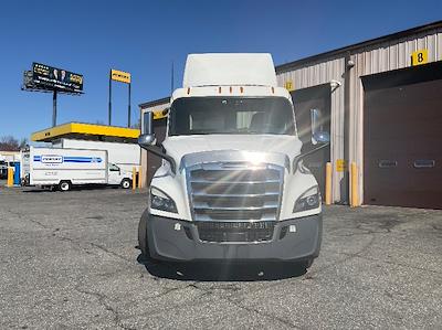 Used 2020 Freightliner Cascadia Detroit DD13 Semi Truck for sale #359306 - photo 2