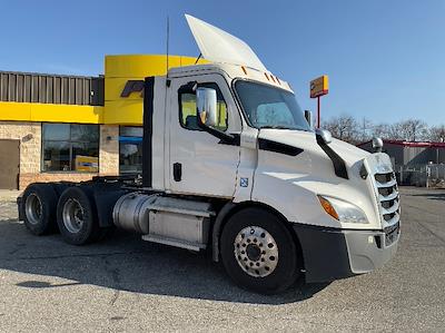 Used 2020 Freightliner Cascadia Detroit DD13 Semi Truck for sale #359308 - photo 1