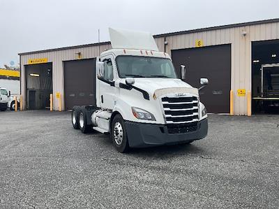 Used 2020 Freightliner Cascadia Detroit DD13 Semi Truck for sale #359311 - photo 1