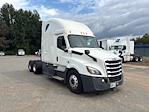 Used 2021 Freightliner Cascadia Detroit DD15AT Semi Truck with Sleeper Cab for sale #359384 - photo 1