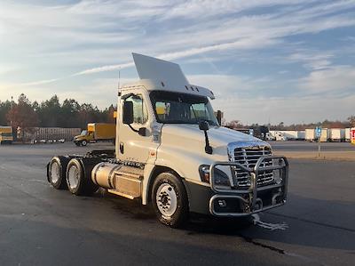 Used 2020 Freightliner Cascadia Detroit DD13 Semi Truck for sale #359843 - photo 1