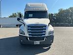 Used 2020 Freightliner Cascadia Detroit DD15AT Semi Truck with Sleeper Cab for sale #360181 - photo 2