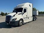 Used 2020 Freightliner Cascadia Detroit DD15AT Semi Truck with Sleeper Cab for sale #360181 - photo 3