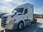 Used 2020 Freightliner Cascadia Detroit DD15AT Semi Truck with Sleeper Cab for sale #360200 - photo 3