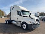 Used 2020 Freightliner Cascadia Detroit DD15AT Semi Truck with Sleeper Cab for sale #360394 - photo 1
