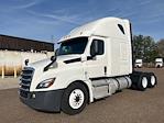 Used 2020 Freightliner Cascadia Detroit DD15AT Semi Truck with Sleeper Cab for sale #360394 - photo 3