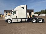 Used 2020 Freightliner Cascadia Detroit DD15AT Semi Truck with Sleeper Cab for sale #360394 - photo 4