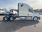 Used 2020 Freightliner Cascadia Detroit DD15AT Semi Truck with Sleeper Cab for sale #360394 - photo 8