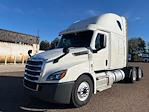 Used 2020 Freightliner Cascadia Detroit DD15AT Semi Truck with Sleeper Cab for sale #360400 - photo 3