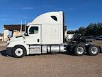 Used 2020 Freightliner Cascadia Detroit DD15AT Semi Truck with Sleeper Cab for sale #360400 - photo 4