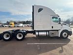 Used 2020 Freightliner Cascadia Detroit DD15AT Semi Truck with Sleeper Cab for sale #360401 - photo 8