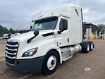 Used 2020 Freightliner Cascadia Detroit DD15AT Semi Truck with Sleeper Cab for sale #360402 - photo 1