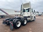 Used 2020 Freightliner Cascadia Detroit DD13 Semi Truck for sale #360406 - photo 7