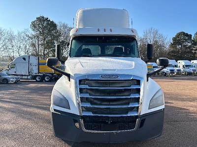 Used 2020 Freightliner Cascadia Detroit DD13 Semi Truck for sale #360410 - photo 2