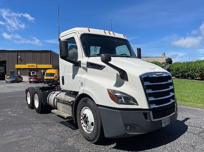 Used 2020 Freightliner Cascadia Detroit DD13 Semi Truck for sale #360445 - photo 1
