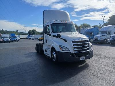 Used 2020 Freightliner Cascadia Detroit DD13 Semi Truck for sale #360539 - photo 1
