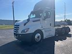 Used 2020 Freightliner Cascadia Detroit DD13 Semi Truck for sale #360546 - photo 2