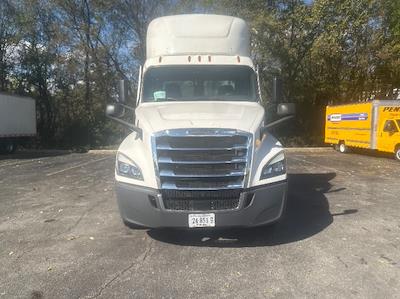 Used 2020 Freightliner Cascadia Detroit DD13 Semi Truck for sale #360547 - photo 2
