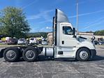 Used 2020 Freightliner Cascadia Detroit DD13 Semi Truck for sale #360548 - photo 8