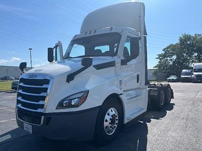 Used 2020 Freightliner Cascadia Detroit DD13 Semi Truck for sale #360549 - photo 1