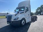 Used 2020 Freightliner Cascadia Detroit DD13 Semi Truck for sale #360549 - photo 3