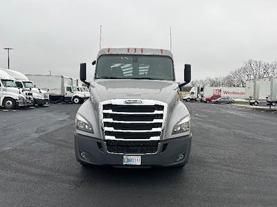 Used 2020 Freightliner Cascadia Detroit DD15AT Semi Truck for sale #360566 - photo 2