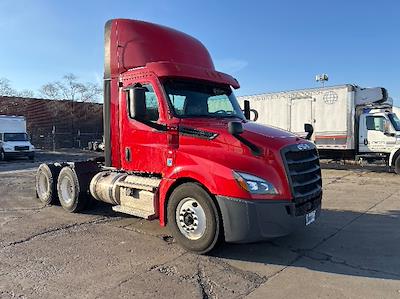Used 2020 Freightliner Cascadia - photo 1
