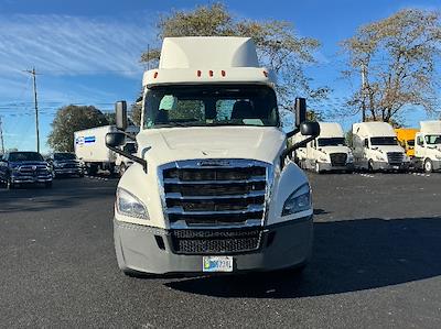 Used 2020 Freightliner Cascadia Detroit DD13 Semi Truck for sale #360646 - photo 2