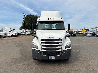Used 2020 Freightliner Cascadia Detroit DD13 Semi Truck for sale #360655 - photo 2