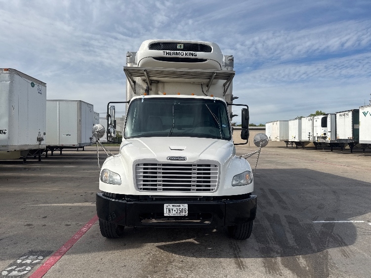 Used 2020 Freightliner M2 106 - photo 2