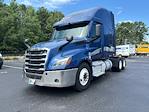 Used 2020 Freightliner Cascadia Detroit DD15AT Semi Truck with Sleeper Cab for sale #360751 - photo 3
