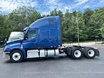 Used 2020 Freightliner Cascadia Detroit DD15AT Semi Truck with Sleeper Cab for sale #360751 - photo 4